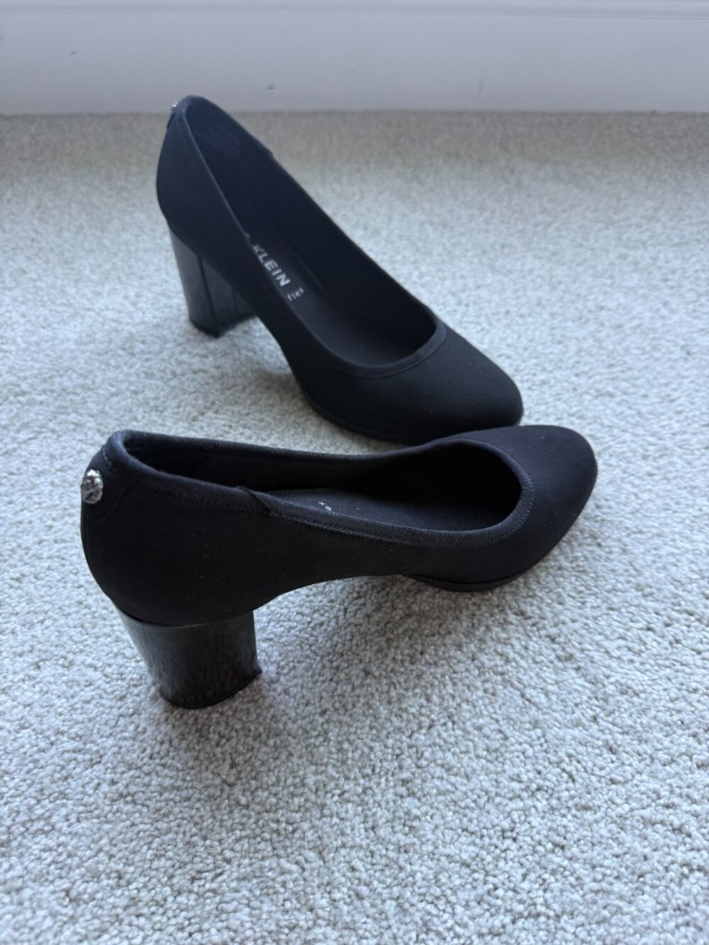 Black Anne Klein Castana Heel/Pump Size 8.5 M Like New